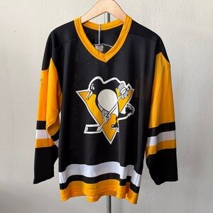 Vintage CCM Pittsburgh Penguins Signed Hockey Jersey Size Medium